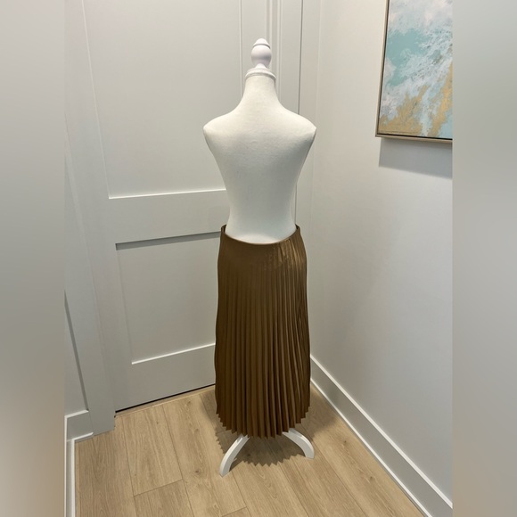 J crew NEW Gwyneth pleated slip skirt camel size Small $128 Lagenlook midi - Picture 9 of 13